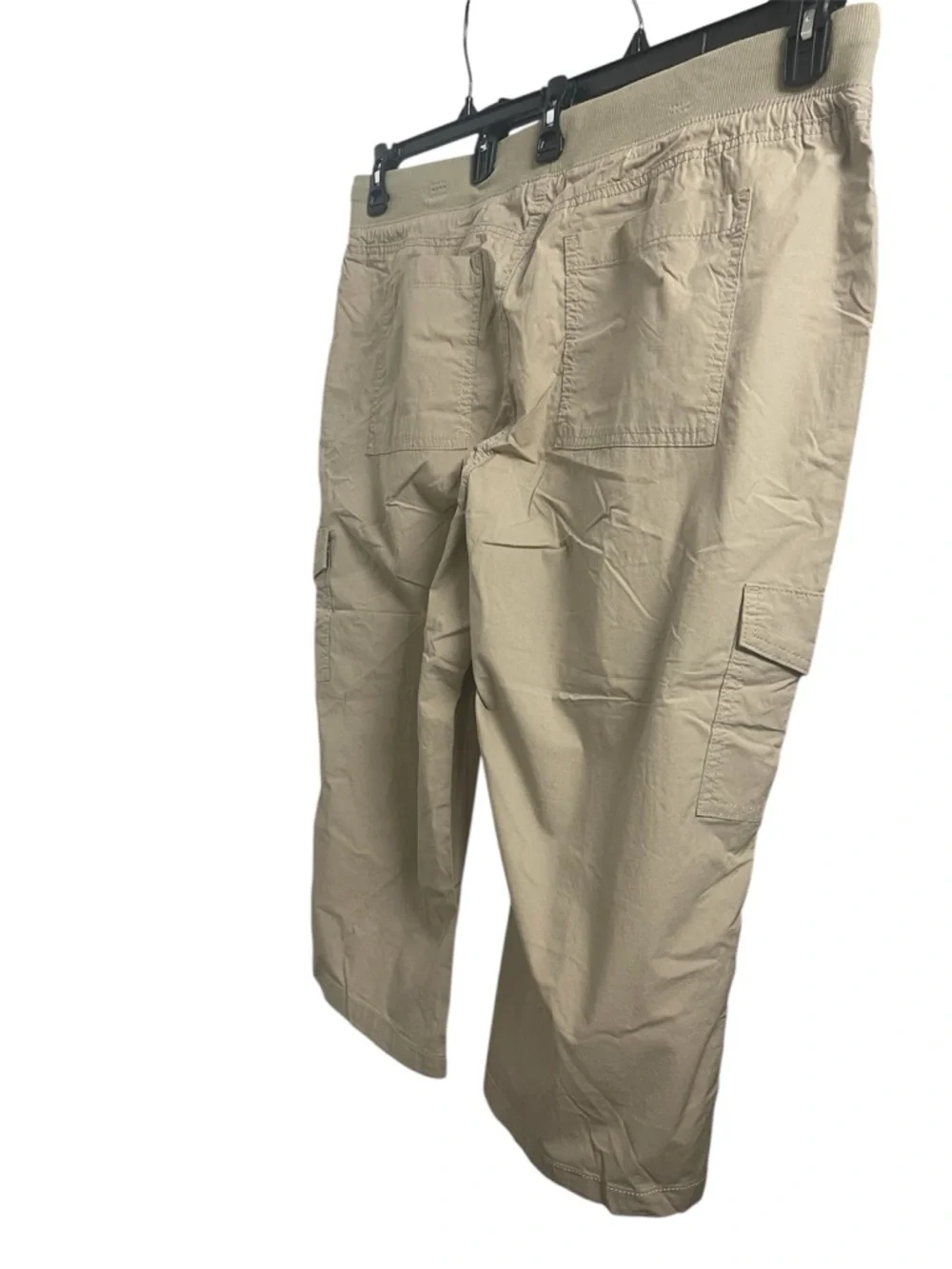 ST. JOHN’S BAY MID RISE CARGO CAPRI PANTS WOMENS BISCOTTI BEIGE COLOR SIZE 3X